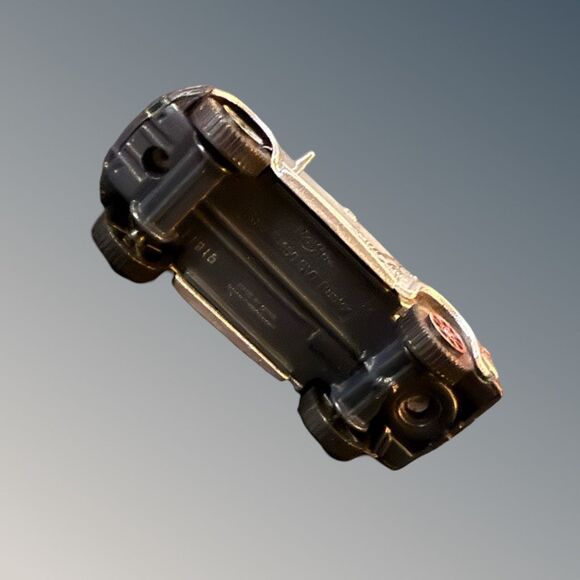 Maisto Ford F-150 SVT Raptor Pickup Silver Blue Detailing 1:64 - Picture 4 of 7